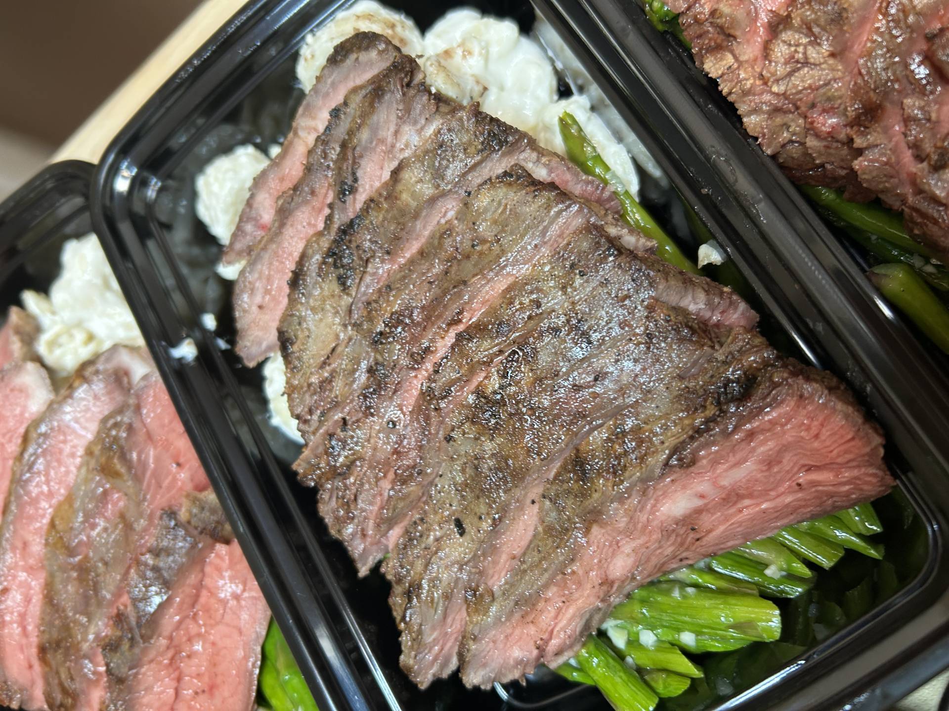 Low Carb Grilled Flank Steak, Garlic Roasted Asparagus, Creamy Parmesan Tortellini